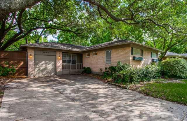 8939 Lockhaven Dr Gallery 2