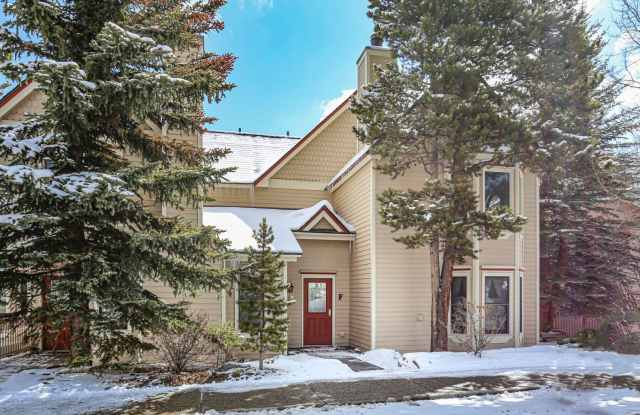 Garage! In town! Pets Negotiable! photos photos