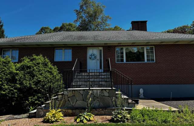 428 Maple Street photos photos