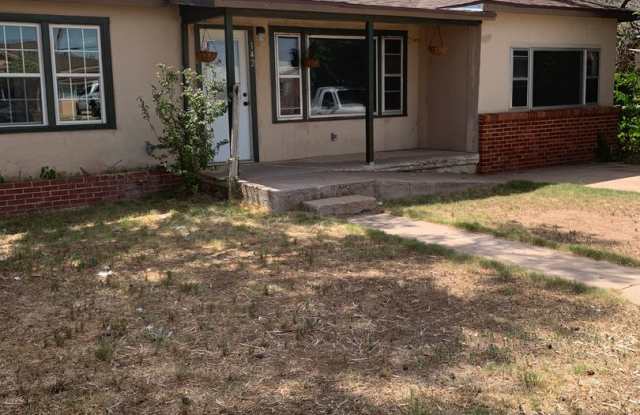 142 S Indio photos photos