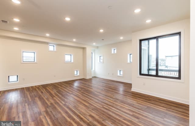 2411-19 KENSINGTON AVENUE - 2411-19 Kensington Avenue, Philadelphia, PA 19125
