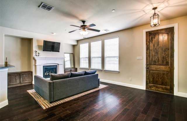 5729 Headquarters Drive Gallery 3