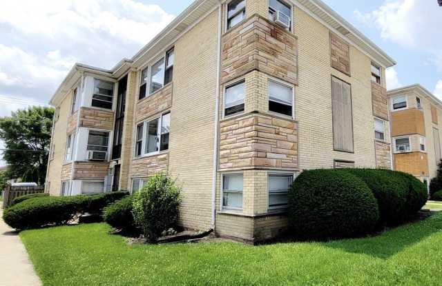 6801 W Montrose Avenue unit: 2N photos photos