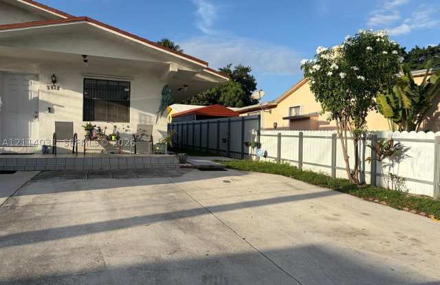4285 NW 2 Ter Gallery 1
