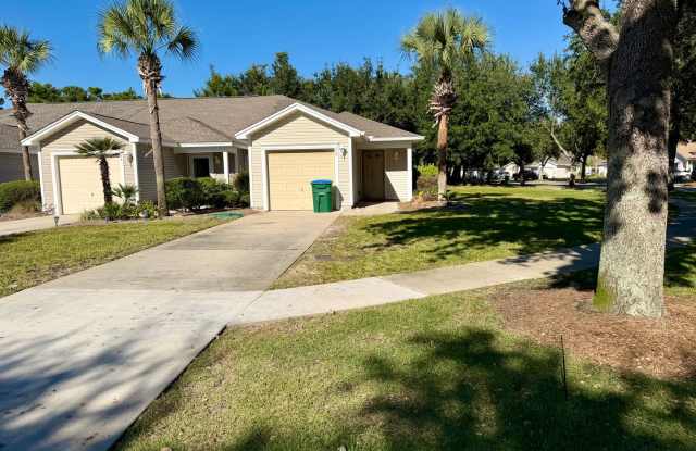 Close to Pier Park, Palmetto Trace HOA community with pool photos photos