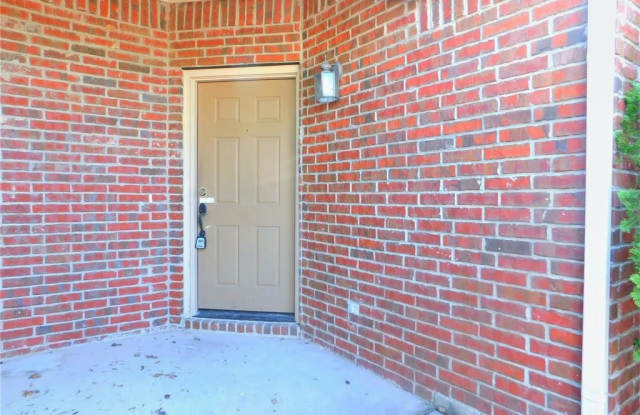 1208 Mulkey Lane Gallery 2