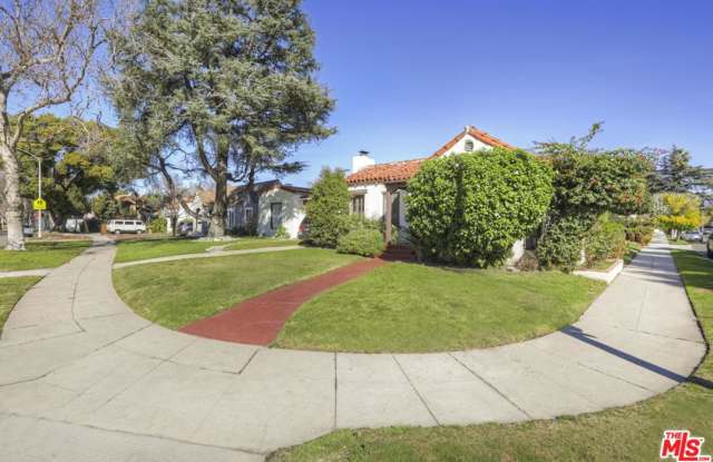 3901 GLENFELIZ Boulevard Gallery 2