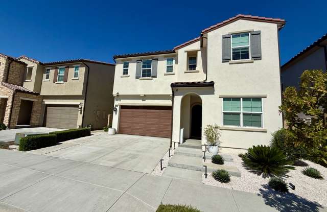 Beautiful 4-Bedroom Home with Solar and Private Patio in Plum Estates! photos photos