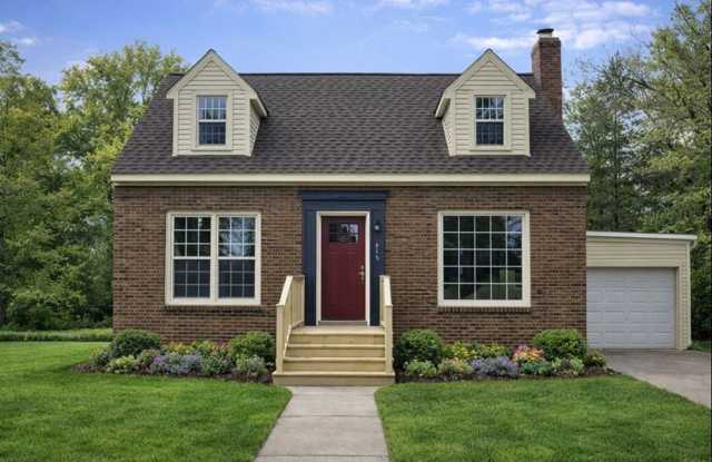 Click the “Apply Now” button or email wapmrentals@gmail.com for a prompt response. photos photos