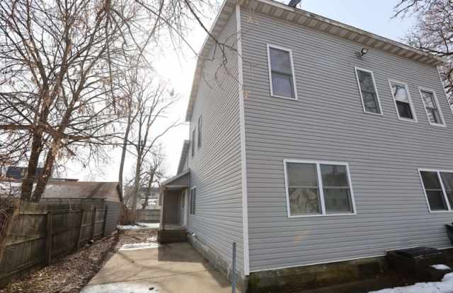 826 4th Street NW photos photos