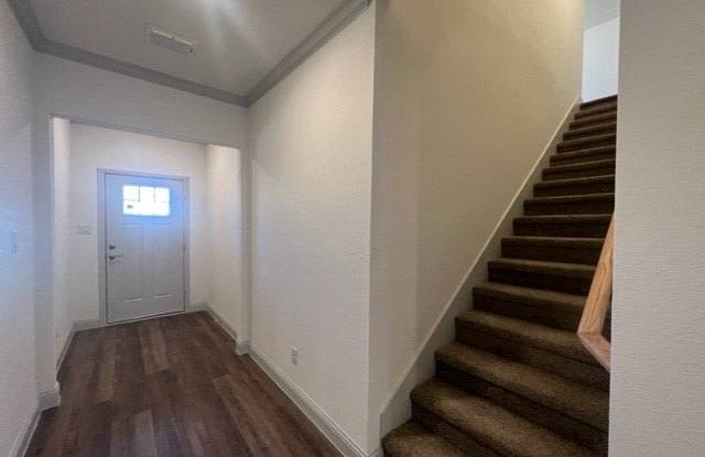 366 Waters Ridge Drive Gallery 3