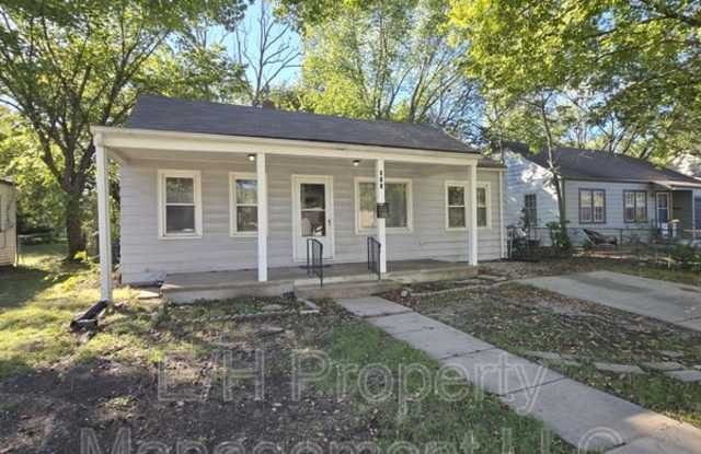 915 Harding Street Gallery 1
