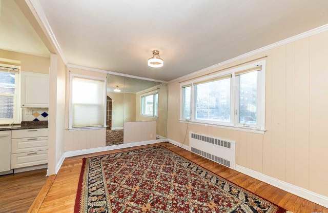 355 E Broadway Gallery 4