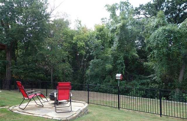 4033 Oxbow Drive Gallery 4