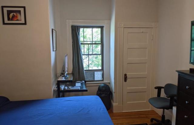 287 Elliot St. Gallery 3