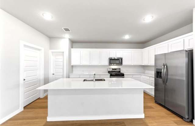 527 Silver Springs Lane Gallery 2