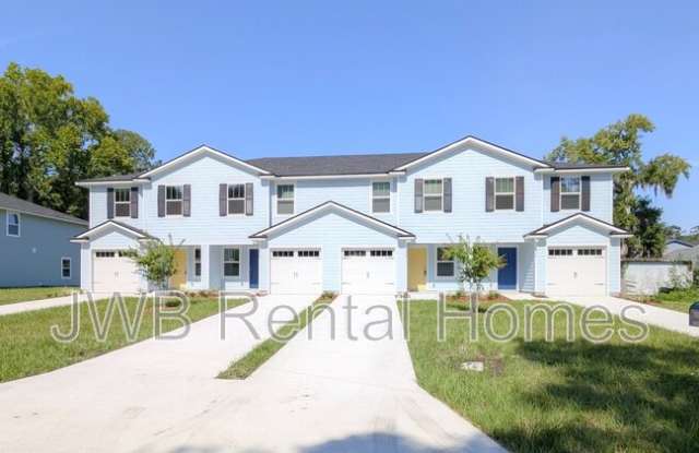 1120 Comanche St photos photos