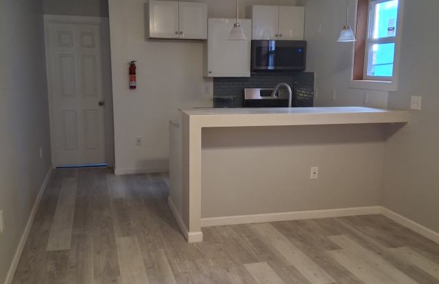 112 S 6th Street - Apt 1 photos photos