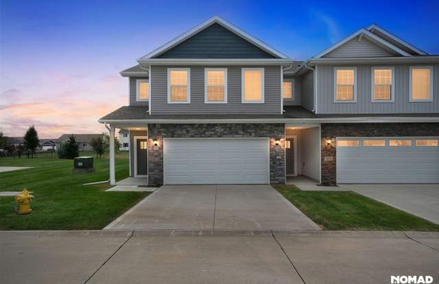 Charming 3BR House in Urbandale - 912 Maywood Lane, Dallas County, IA 50263 Charming 3BR House in Urbandale - 912 Maywood Lane, Dallas County, IA 50263