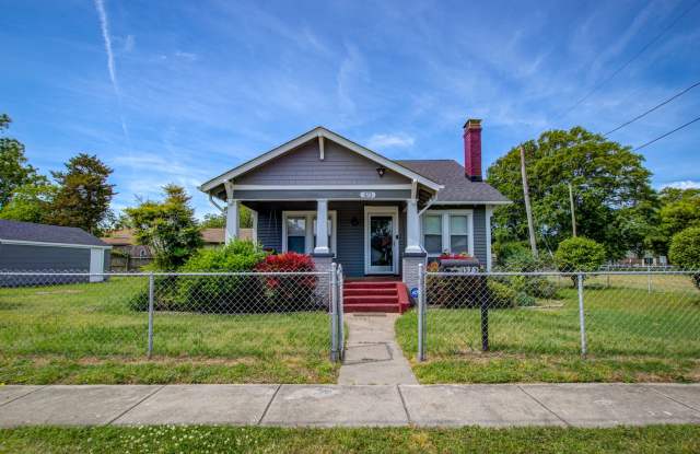 Charming, 3 Bed, 1 Bath Cape Cod in Granby School District photos photos