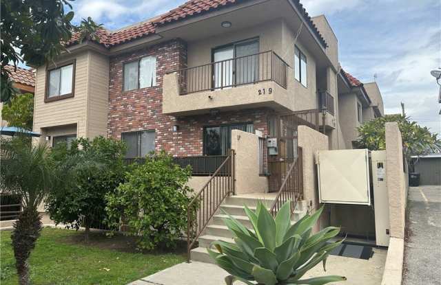219 E Maple Street - 219 East Maple Street, Glendale, CA 91205 219 E Maple Street - 219 East Maple Street, Glendale, CA 91205