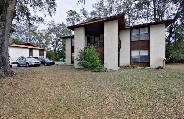 Beautiful Upstairs 2 bedroom 1 1/2 bath Apartment in Orange Park.! photos photos Beautiful Upstairs 2 bedroom 1 1/2 bath Apartment in Orange Park.! photos photos