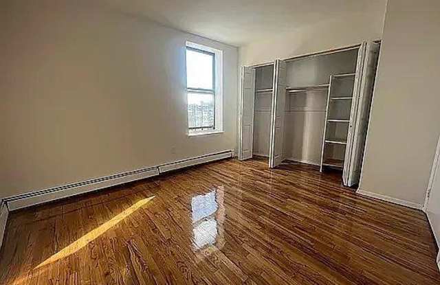 1358 Sheridan Avenue Gallery 2