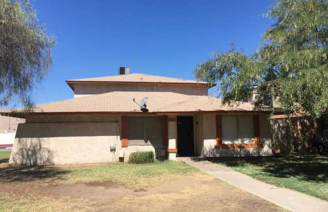 2 BEDROOM 1 BATH UPSTAIRS UNIT PHOENIX photos photos
