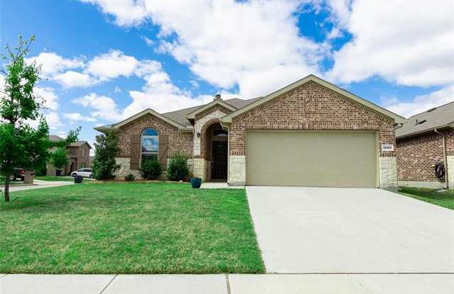 14401 Chino Drive - 14401 Chino Dr, Fort Worth, TX 76052