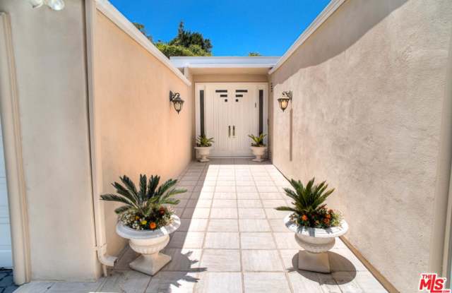 3835 SAPPHIRE Drive Gallery 3