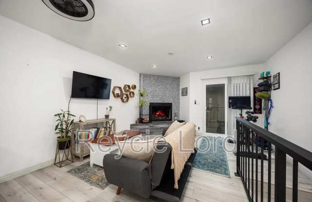 4380 Temecula St, Gallery 3