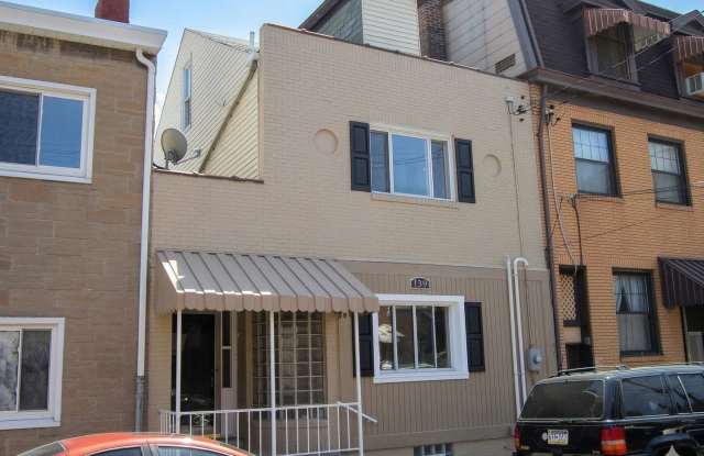 Luxury College Rental - South Side Flats photos photos