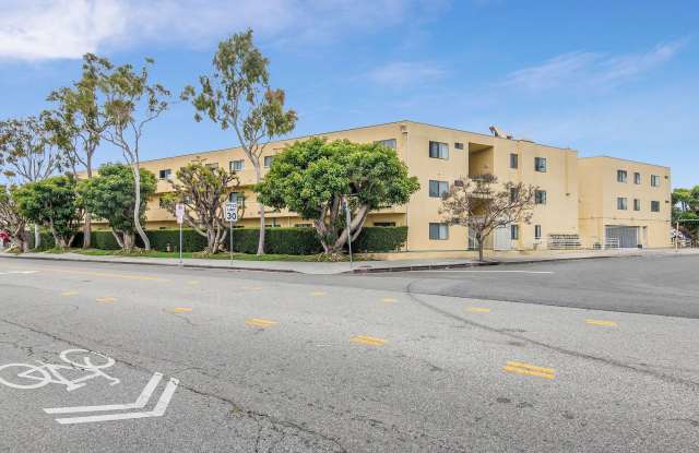 URBI 1 LLC | 2724 Abbot Kinney Blvd photos photos