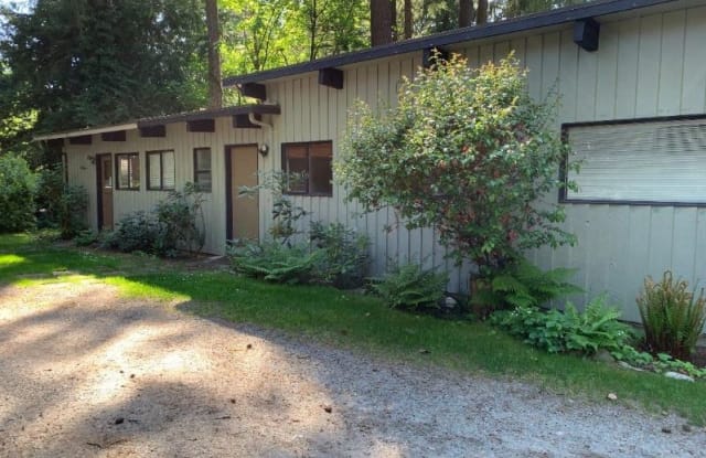 5221 88th AVE SE - 5221 88th Avenue Southeast, Mercer Island, WA 98040