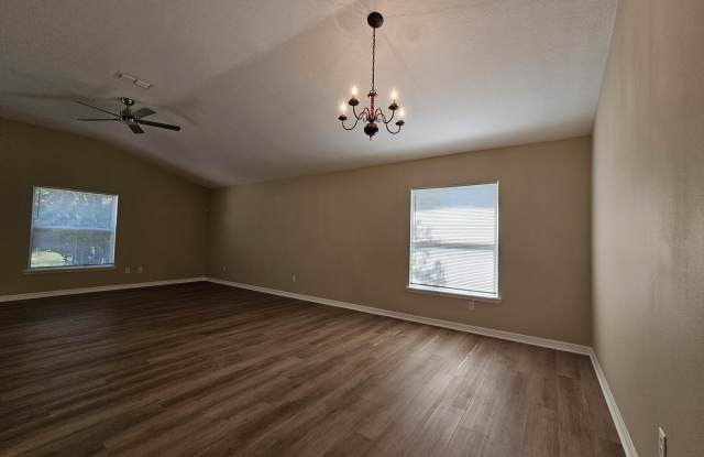 1616 AUSTIN Lane Gallery 4