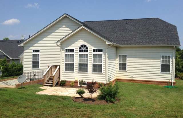 2001 GOLF DRIVE Gallery 3