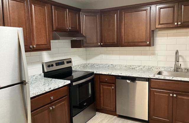 1000 Lexington St. - 1000 Lexington Street, Waltham, MA 02451 1000 Lexington St. - 1000 Lexington Street, Waltham, MA 02451