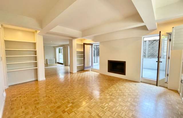 Coveted Pacific Heights Condo w/Private Patio, Garage Parking. PROGRESSIVE photos photos