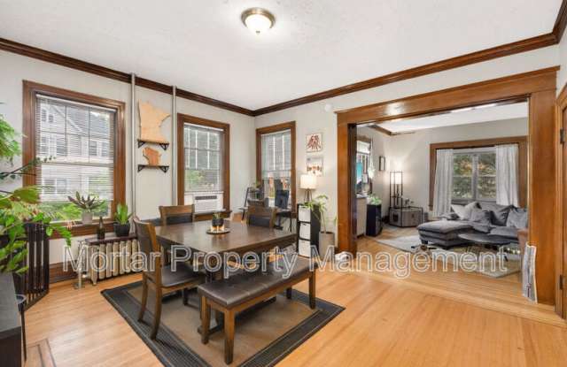 438 University Avenue Northeast - 3 photos photos