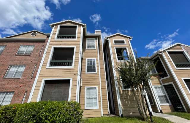 2 BEDROOM 1 BATH CONDO AVAILABLE FOR RENT (REGENCY GARDENS ) photos photos