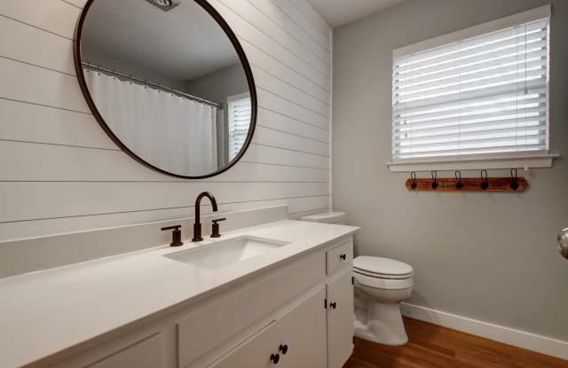 9425 Shady Oaks Drive Gallery 2