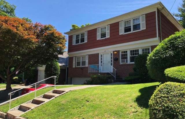 407 Collins Avenue unit: 2 - 407 Collins Avenue, Mount Vernon, NY 10552