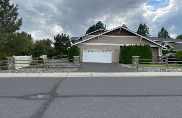 4 Bedroom Home on The Links Golf Course! WSG & Landscaping Included! Gallery 1
