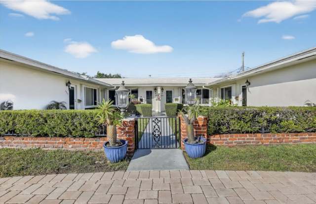 2849 Northeast 30th Street #4 Gallery 4