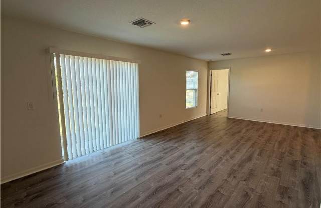 1139 NW 16th Ter lot: 39 Gallery 3