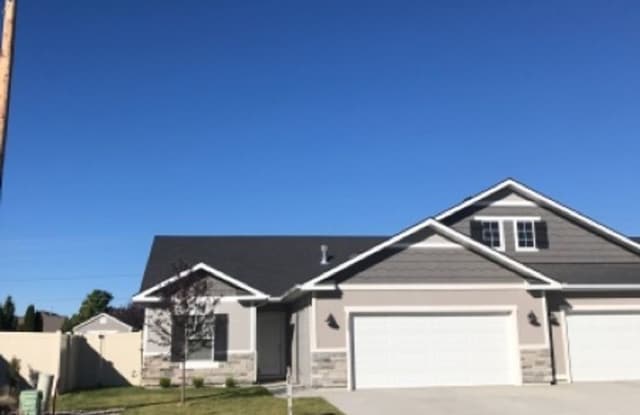 1235 Langford Way photos photos