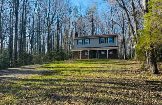 MOUNTAINVIEW HIGH SCHOOL ZONE - STAFFORD - 1.8 AC - NO HOA! - 4 Saint James Court, Stafford County, VA 22556