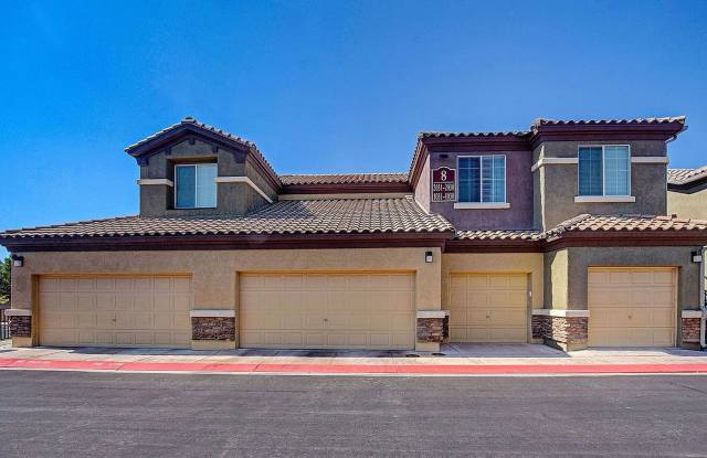 STUNNING LOWER‐LEVEL ONE BEDROOM, ONE BATH CONDO WITH DIRECT ACCESS ATTACHED GARAGE IN THE SOUGHT‐AFTER SKY POINTE COMMUNITY! photos photos
