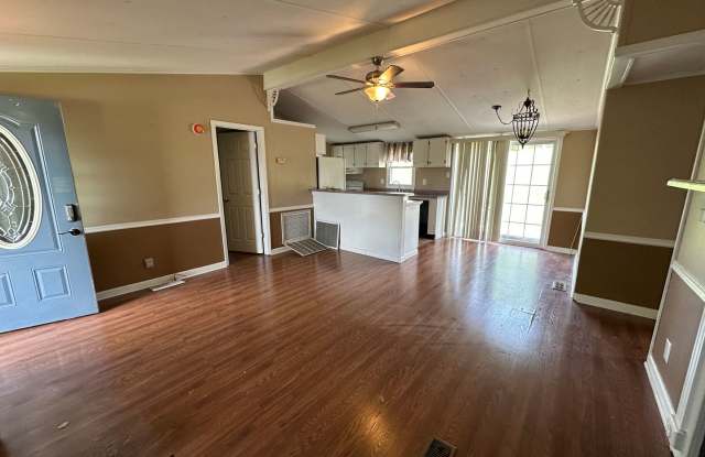 Christiansburg, 3 BR / 2 BA Available Now Gallery 4