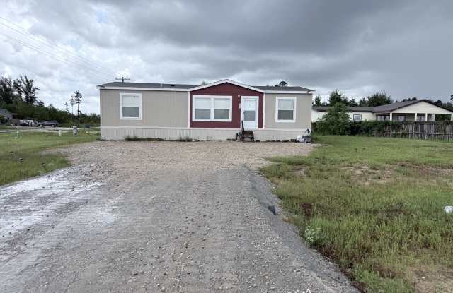 261 Road 5609 Gallery 2